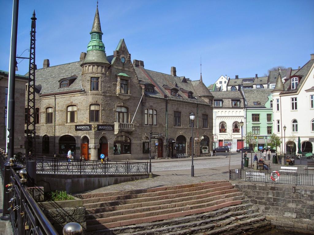 Aalesund Apartments - City Center Екстер'єр фото